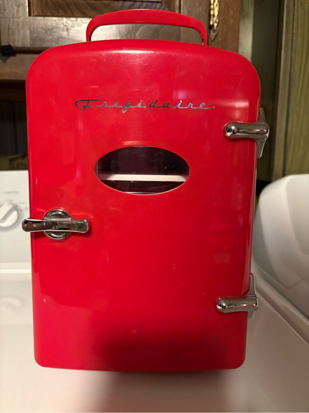 Frigidaire Retro Red Mini Fridge Cooler